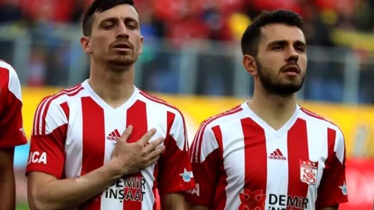 Son Dakika | Sivasspor, Mert Hakan Yandaş ve Emre Kılınç ile yolların ayrıldığını açıkladı!
