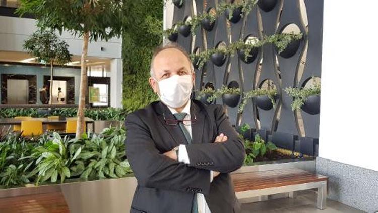 Bilim Kurulu Üyesi Öztürk: Eldiven kullanımının faydası değil zararı olur