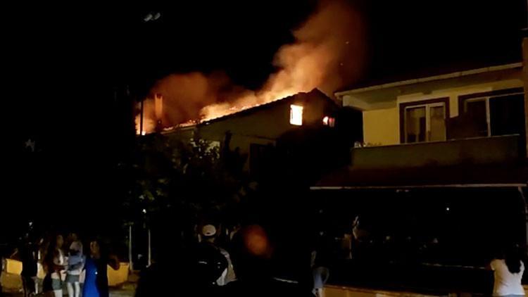 Edirne'de korkutan yangın! Evde maddi hasar oluştu