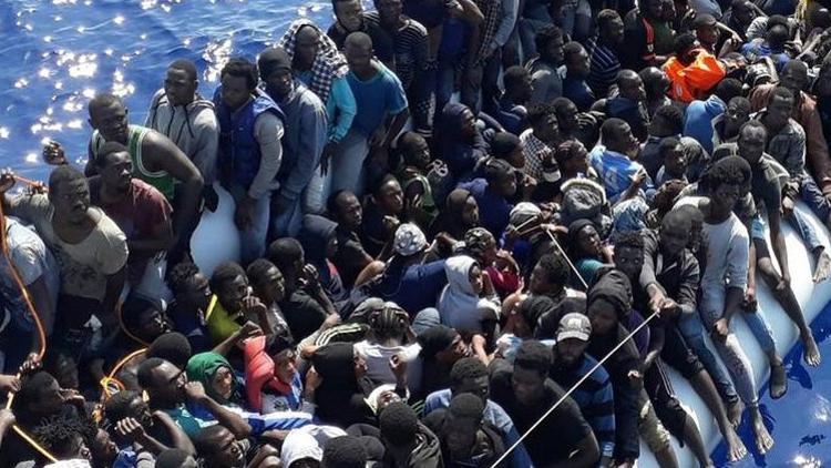 Malta'da akıntıdan kurtarılan 65 göçmenin koronavirüs testi pozitif çıktı
