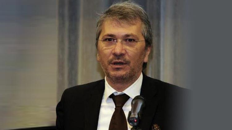 Bayram Akgül: "İnşallah Adanaspor bir daha böyle bir duruma gelmez, küme düşmeyiz..."