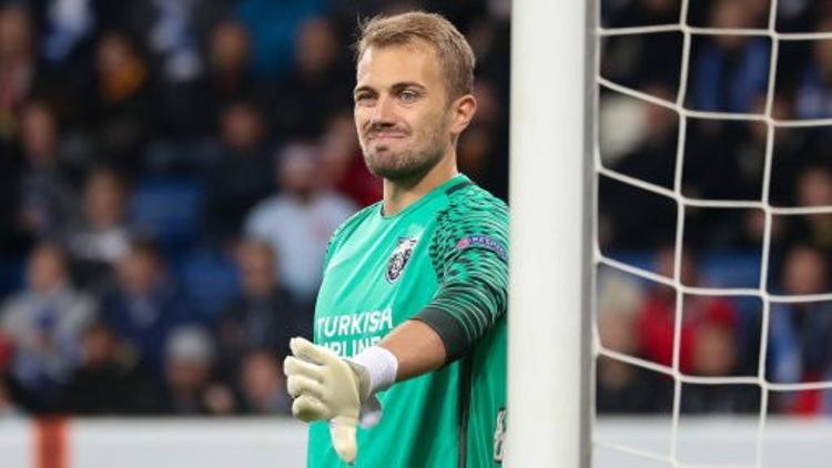 Mert Günok: "Manchester United'a karşı Old Trafford'da oynamak isterdim..."