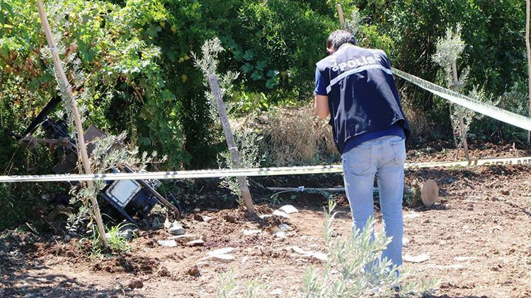 Tarlada çalışırken ayaklarını çapa makinesine kaptırdı