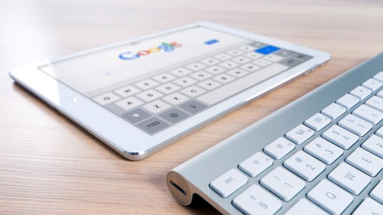 Alphabet'in geliri şirket tarihinde ilk kez düşüş gösterdi