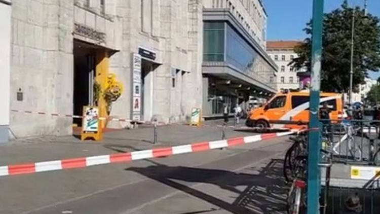 Almanya'da bankaya biber gazlı saldırı