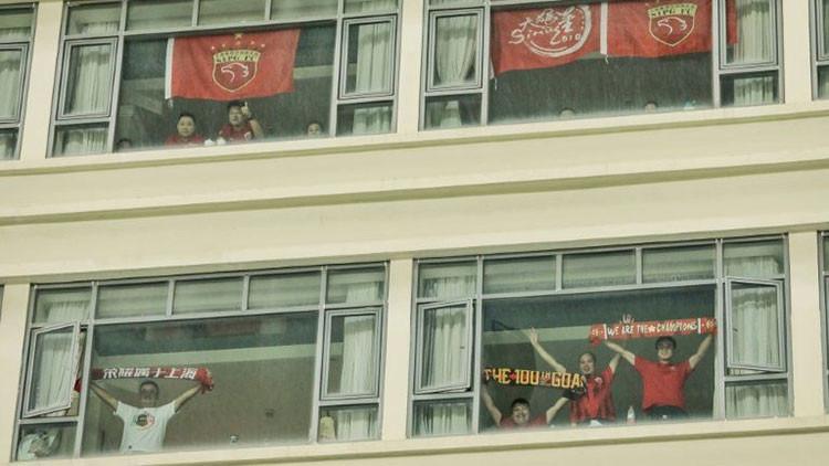 Çin'de maç izlemek için otel odası kiraladılar!