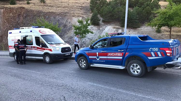 Elazığ’da feci olay! Uçurumdan düşen genç yaralandı