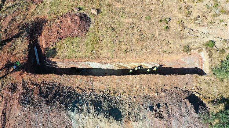 Hendek kazan deprem uzmanları fay hatlarının röntgenini çekiyor