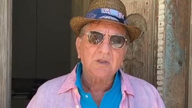 Ali Poyrazoğlu elini kırdı