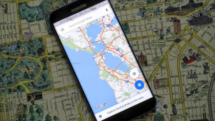 Google Haritalar yenileniyor, Foursquare uygulamasına yaklaşıyor