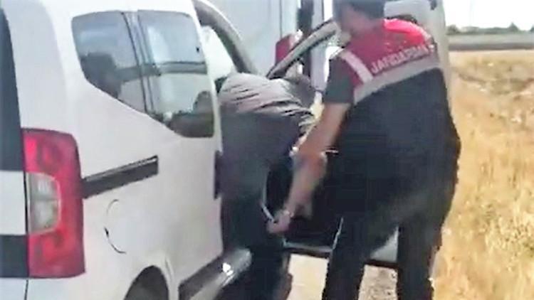Diyarbakır'da tarihi eser kaçakçısı 3 kişi suçüstü yakalandı