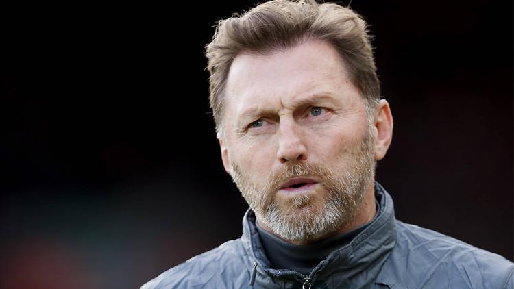 Ralph Hasenhüttl, Premier Lig'de ayın hocası seçildi