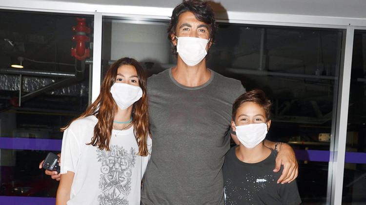İbrahim Kutluay, çocukları İrem ve Ömer’le İstinye Park’ta