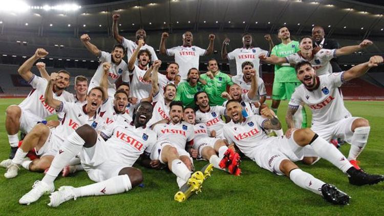 Trabzonsporlu futbolcular transferin gözdesi! Yurt içi ve yurt dışından teklifler...