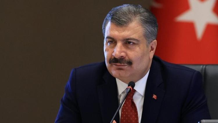 Bakan Koca koronavirüse yakalanan röntgen teknisyeninin mesajını paylaştı