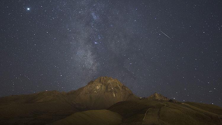 Erciyes Dağında meteor yağmuru için bir araya geldiler