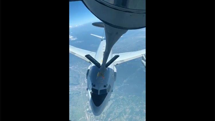 Hava Kuvvetleri’ne ait tanker uçaktan NATO uçağına yakıt ikmali