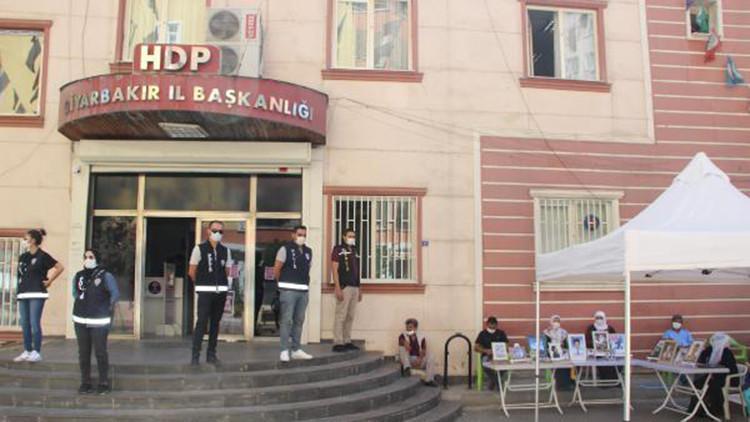HDP önündeki eylemde 350'nci gün
