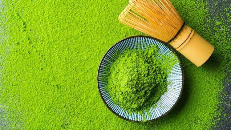 Göz alıcı yeşil rengiyle nereden çıktı bu matcha çayı?