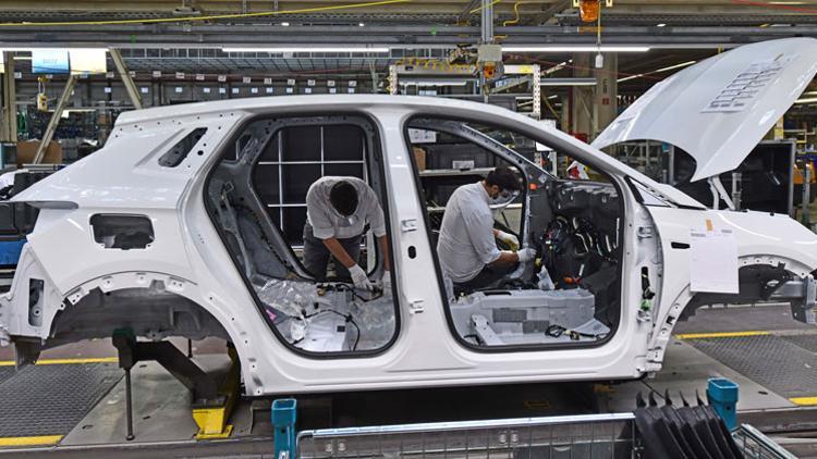 Alman Otomobilciler Birliği: Kriz destekli teşvikler tam çözüm olmayacak