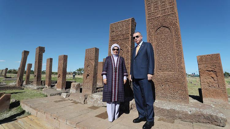 Cumhurbaşkanı Erdoğan'ın eşi Emine Erdoğan'dan 'Ahlat ruhu' paylaşımı