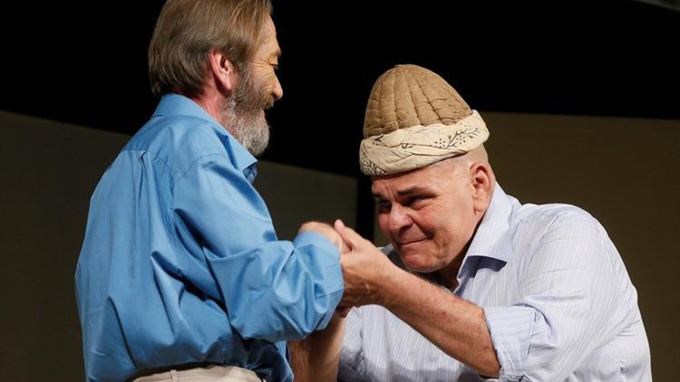 Rasim Öztekin, Hasan Efendi'nin kavuğunu Şevket Çoruh’a teslim edecek