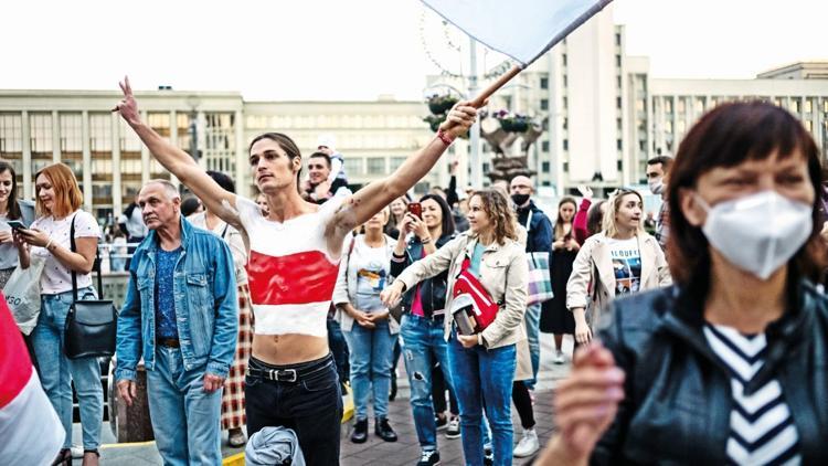 Putin’den Belarus’a müdahale sinyali