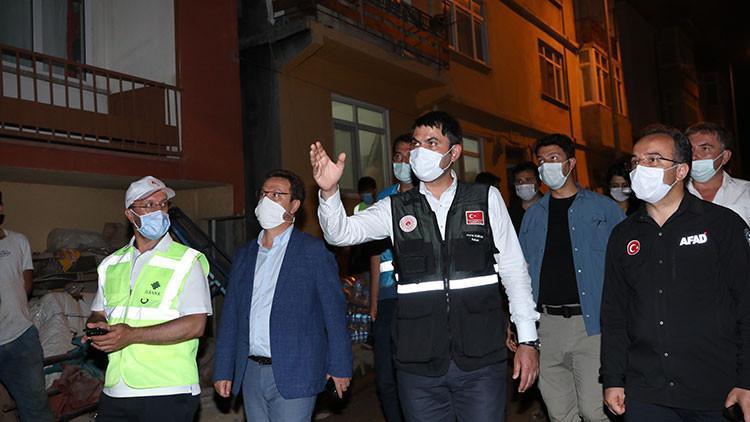 Bakan Kurum, Giresun'da selin hasara yol açtığı üç ilçede incelemede bulundu
