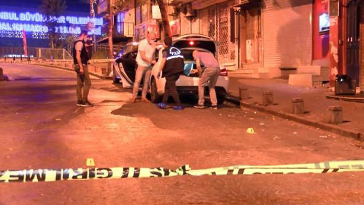 Okmeydanı'nda restoranda oturanlar arasında silahlı kavga