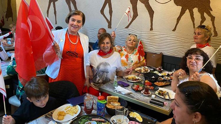 Londra’da 30 Ağustos Zafer Bayramı coşkusu