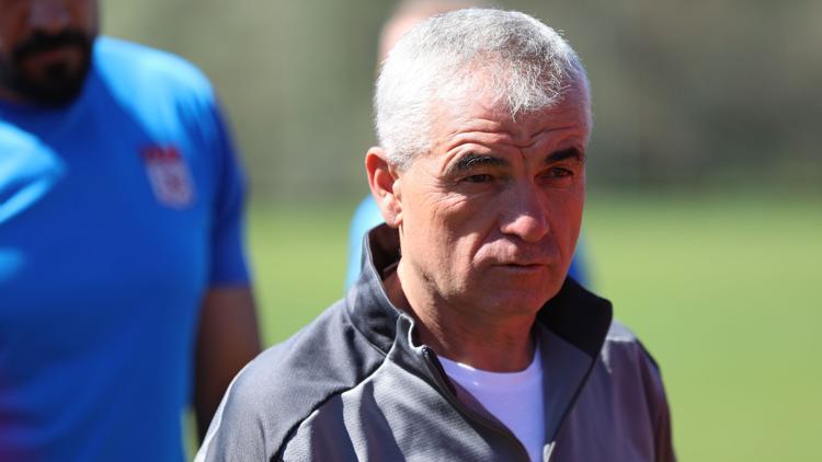 Rıza Çalımbay: "Süper Lig önemli ama Avrupa Ligi de çok önemli..."