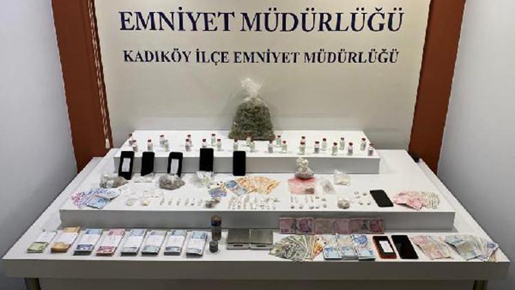 3 ilçede uyuşturucu imalathanelerine operasyon