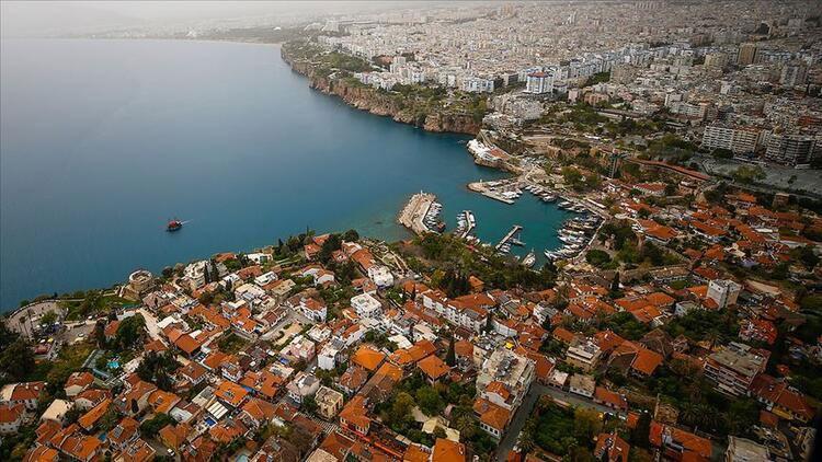 Antalya'da toplantı ve gösteri yürüyüşleri 7 gün yasaklandı