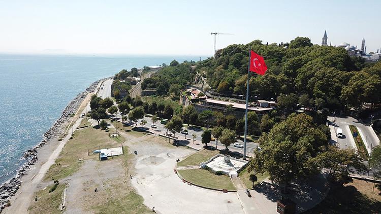 Sarayburnu'ndaki Türkiye'nin ilk Atatürk Anıtı restore edildi
