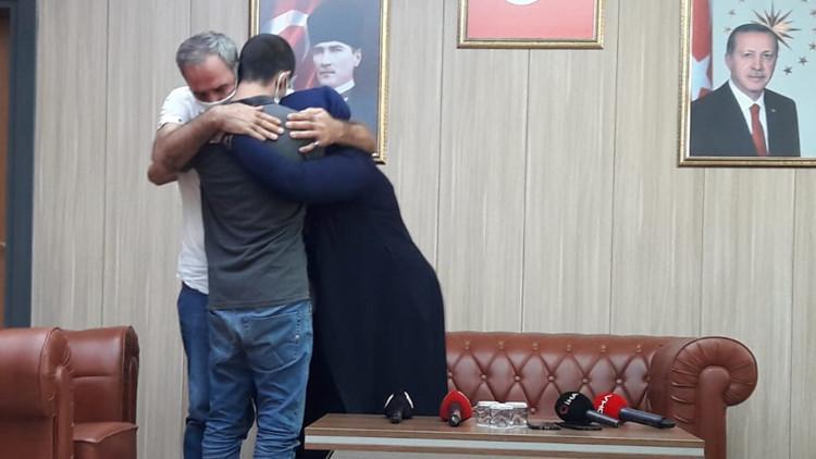 Son dakika haberler: İkna yoluyla teslim olan PKK'lı, ailesiyle buluştu