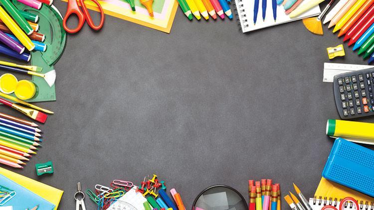 Pandemi döneminde eğitimde yaşanan aksaklık kırtasiye sektörünü derinden etkiledi... Defter, kalem rafta kaldı