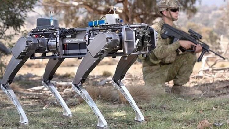 ABD ordusu üs güvenliği için robot köpekleri test etti