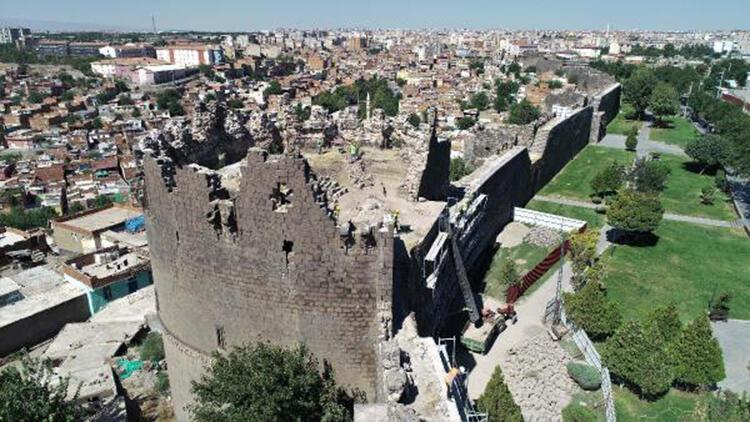 UNESCO mirası Diyarbakır Surlarında 500 günlük restorasyon başladı