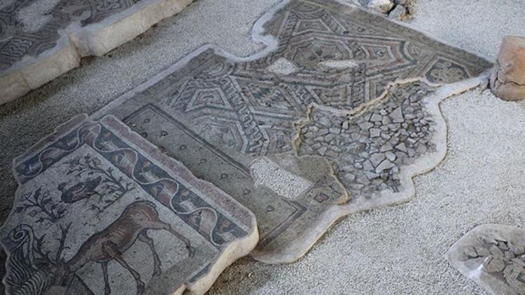 Germanicia Antik Kenti'nde sergilenen mozaik alanları artıyor