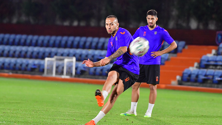 Medipol Başakşehir'de Hatayspor maçı hazırlıkları