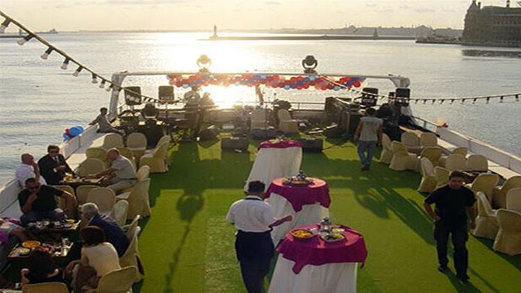 İstanbul'a korona önlemleri: Boğaz’da eğlenceli turlar ve açıkhava konserleri yasaklandı