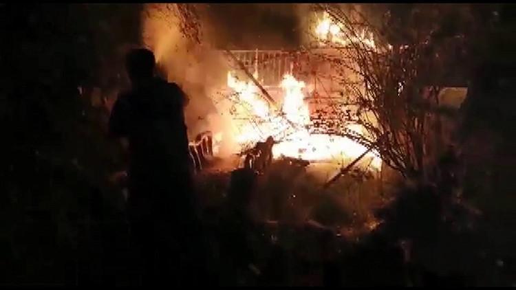 Mangal ateşinden otlara sıçrayan alevler az kalsın faciaya neden oluyordu