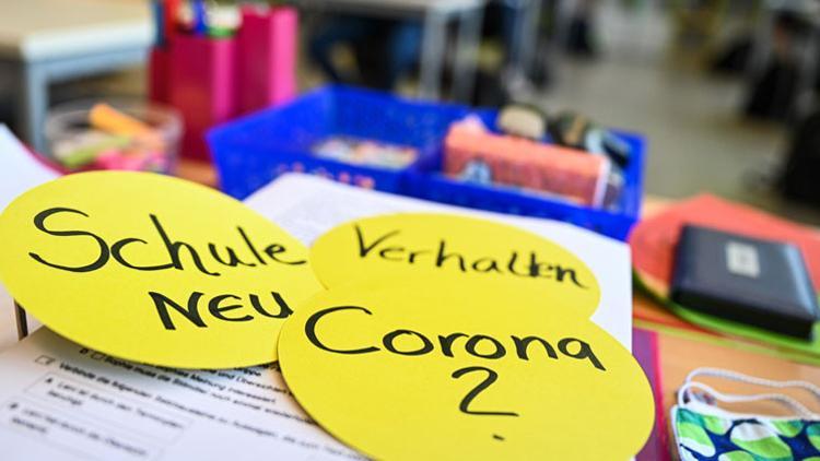Baden Württemberg’de de okullar açıldı