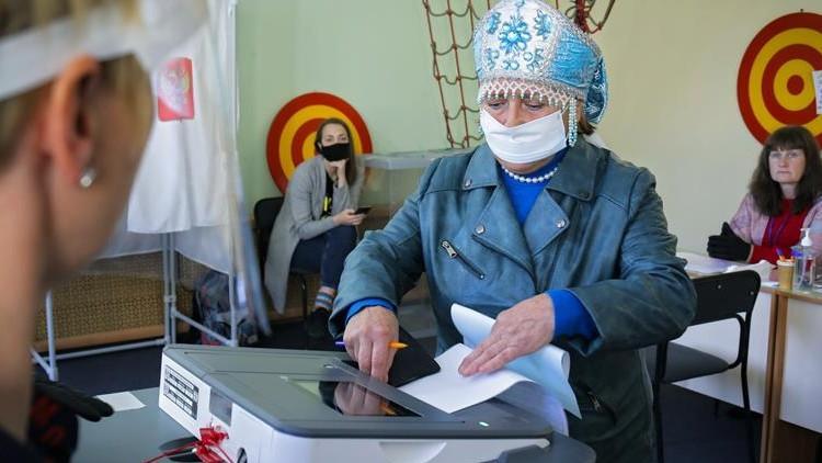 AB, Rusya'nın Kırım'da yaptığı seçimleri tanımadı