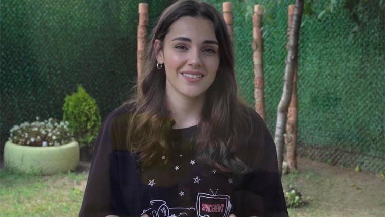 Yağmur Tanrısevsin iyilik için tişört tasarladı