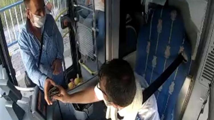 Otobüste düşürdüğü içinde 6 bin lira olan cüzdanını şoförden alırken ağladı