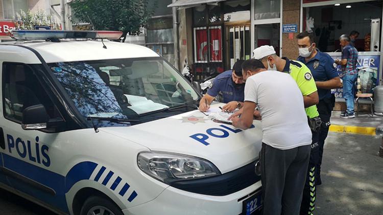 'Dur' ihtarına uymayan maskesiz ve ehliyetsiz motosikletliye 3 bin 661 lira ceza