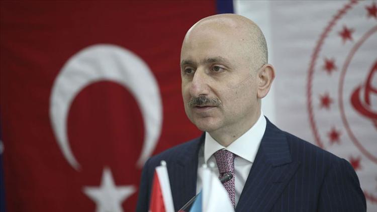 Bakan Karaismailoğlu: Bizi zirveye çıkaracak olan şey 'azim ve kararlılık'