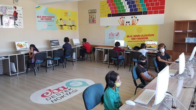 Ziya Öğretmen’den çocuklara aferin