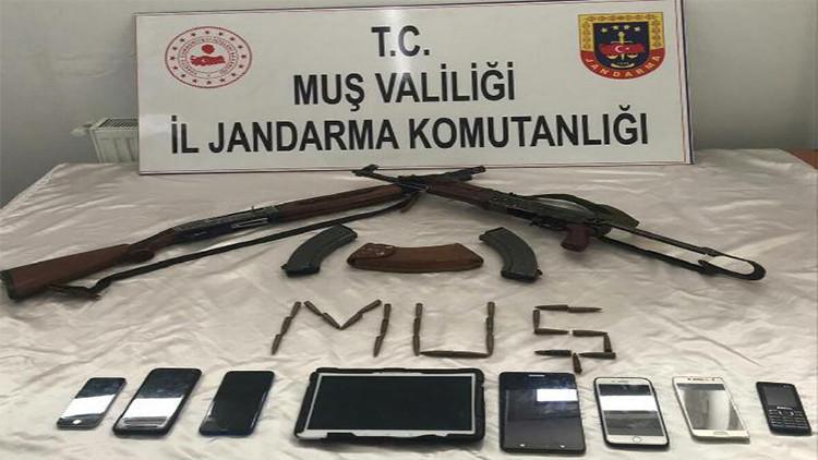 Muş'ta PKK/KCK iş birlikçilerine operasyon: 9 gözaltı